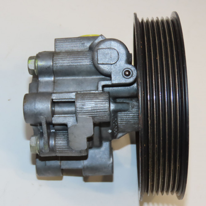 Pompe direction assistee occasion TOYOTA COROLLA VERSO II phase 2 06-2007->05-2009 2.2D 136ch 4431005120 3