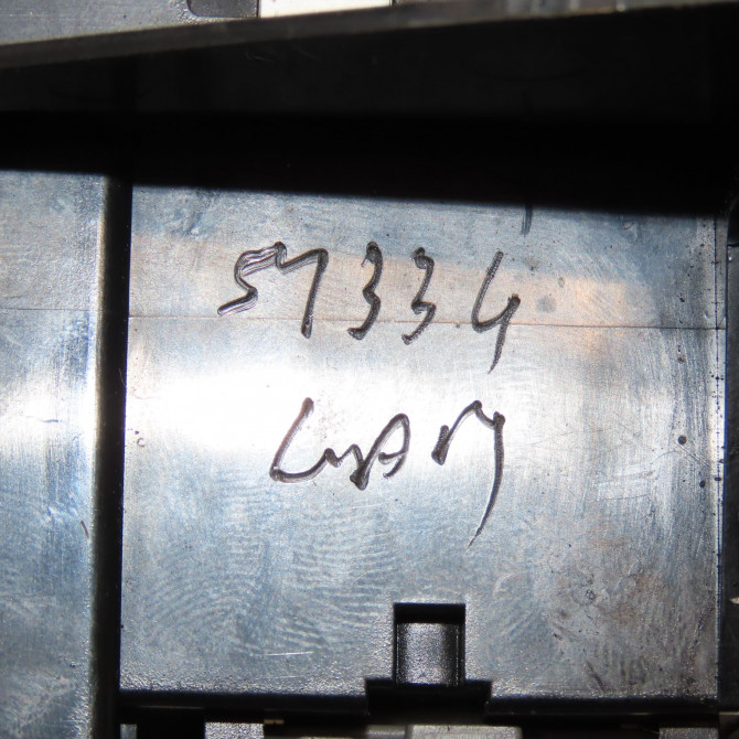 Bouton de warning occasion TOYOTA YARIS I Phase 2 03-2003->12-2005 1.3i 87ch 3