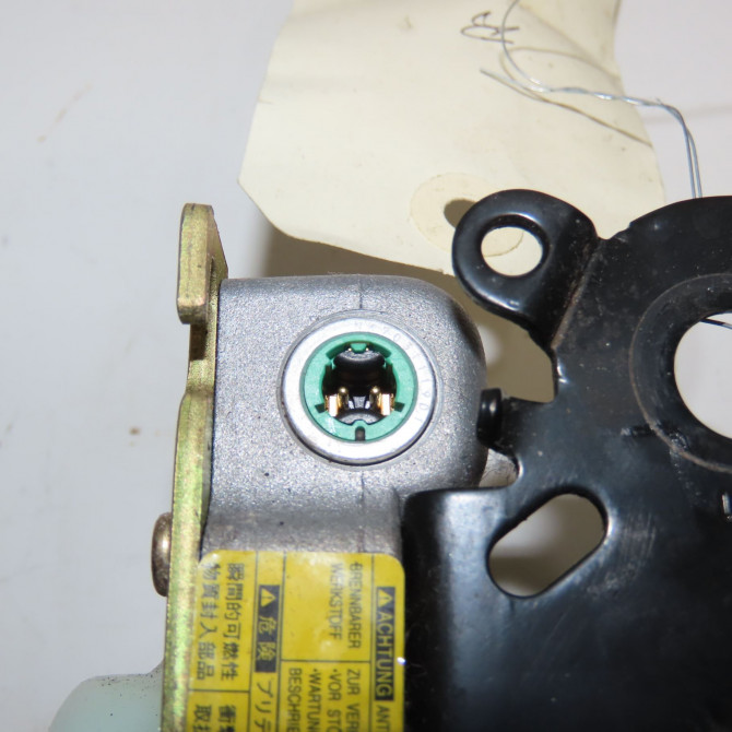 Ceinture avant gauche occasion TOYOTA YARIS I Phase 2 03-2003->12-2005 1.3i 87ch 732200D052C2 3