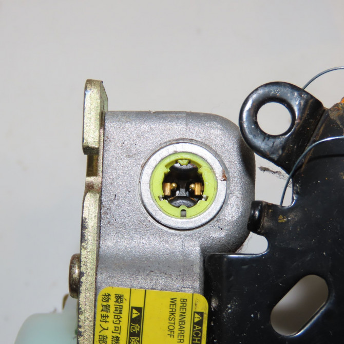 Ceinture avant droite occasion TOYOTA YARIS I Phase 2 03-2003->12-2005 1.3i 87ch 732100D032C5 4