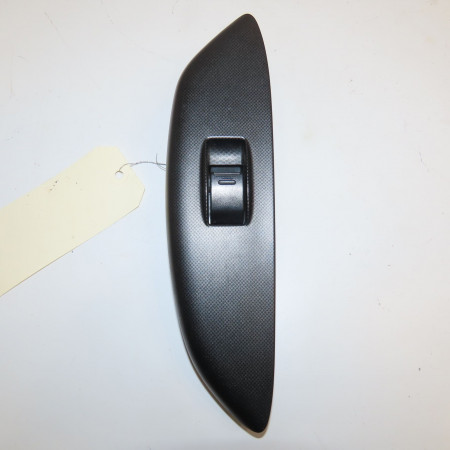 Commande lève-glace porte avant droite occasion TOYOTA YARIS I Phase 2 03-2003->12-2005 1.3i 87ch
