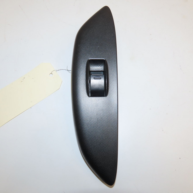Commande lève-glace porte avant droite occasion TOYOTA YARIS I Phase 2 03-2003->12-2005 1.3i 87ch 1