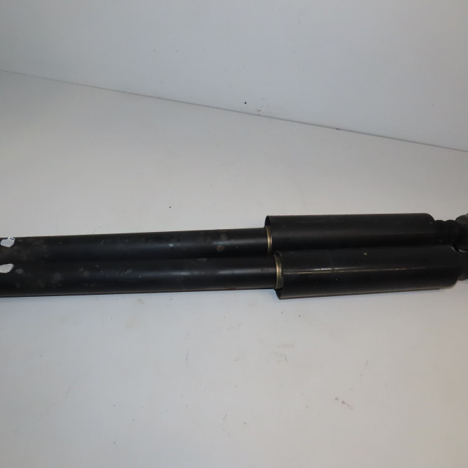 Amortisseur arrière droit occasion TOYOTA YARIS I Phase 2 03-2003->12-2005 1.3i 87ch 4853009A06 1