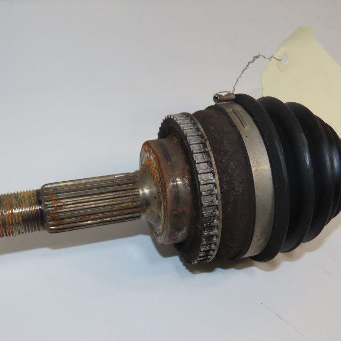 Transmission avant droite occasion TOYOTA YARIS I Phase 2 03-2003->12-2005 1.3i 87ch 434100D080 2