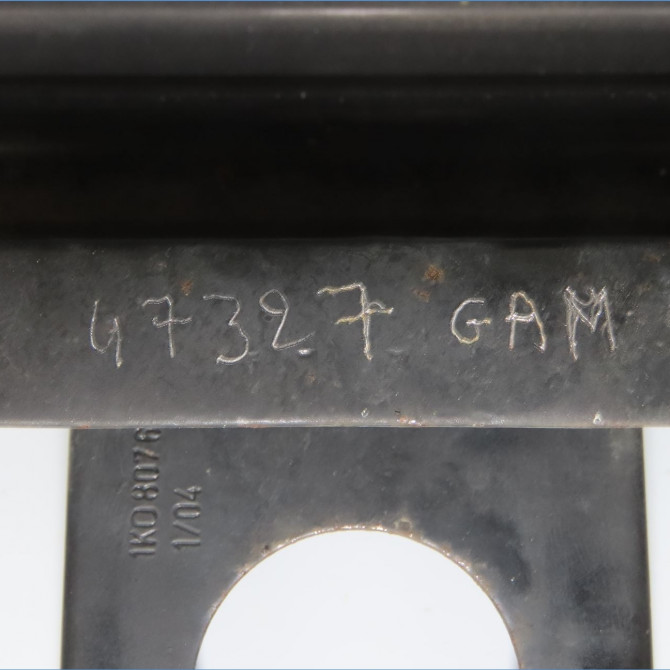 Renfort pare-choc avant occasion VOLKSWAGEN GOLF V Phase 1 11-2003->10-2008 2.0 SDI 75ch 1K0807109C 3