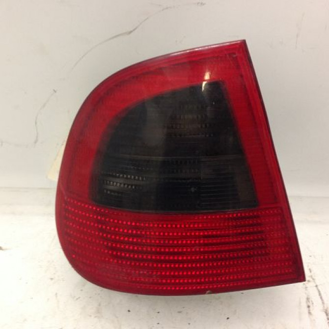 Feu arrière gauche occasion SEAT CORDOBA II Phase 1 10-2002->05-2009 1