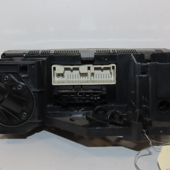 Commande de chauffage occasion VOLKSWAGEN PASSAT V Phase 1 03-2005->10-2010 1.9 TDI 105ch 1K0820047JNWHS 2