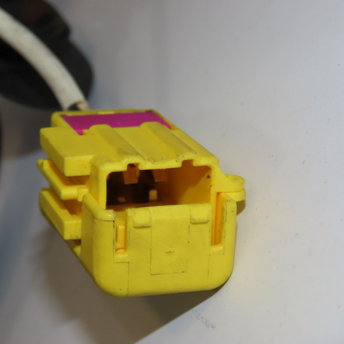 Ceinture avant droite occasion VOLKSWAGEN PASSAT V Phase 1 03-2005->10-2010 1.9 TDI 105ch 3C1857706RRAA 4