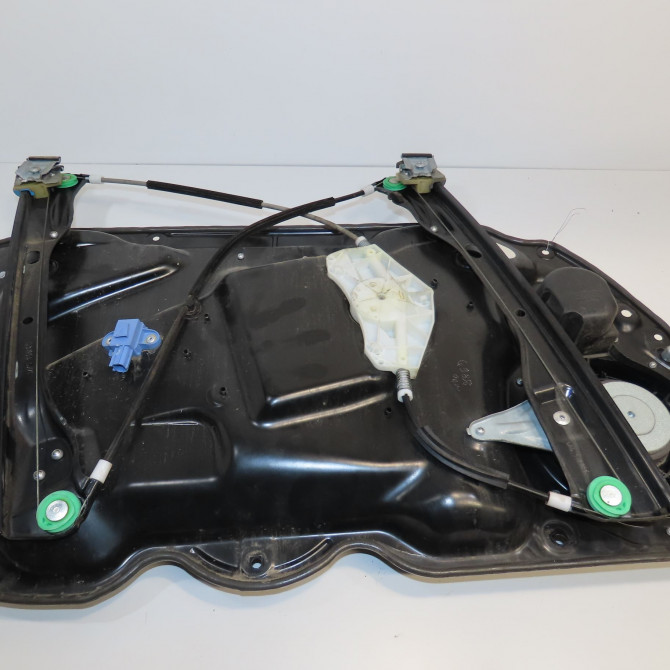 Mecanisme + moteur lève-glace avant droit occasion VOLKSWAGEN PASSAT V Phase 1 03-2005->10-2010 1.9 TDI 105ch 2