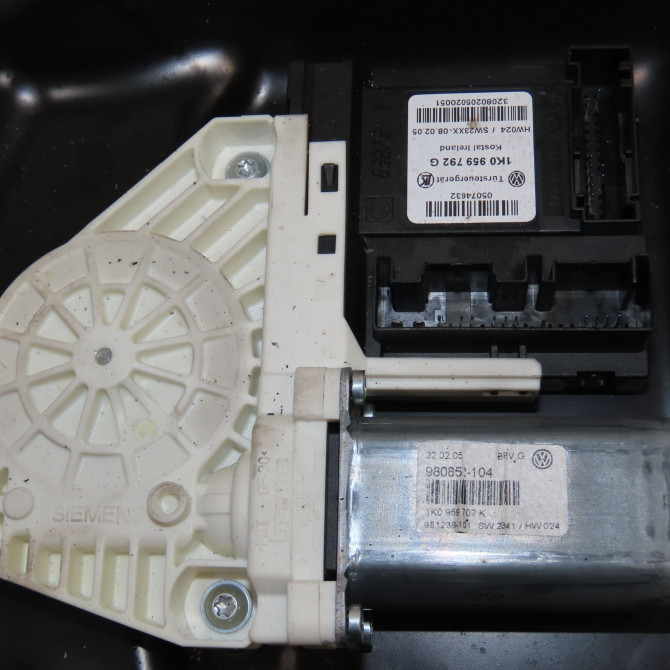 Mecanisme + moteur lève-glace avant droit occasion VOLKSWAGEN PASSAT V Phase 1 03-2005->10-2010 1.9 TDI 105ch 3