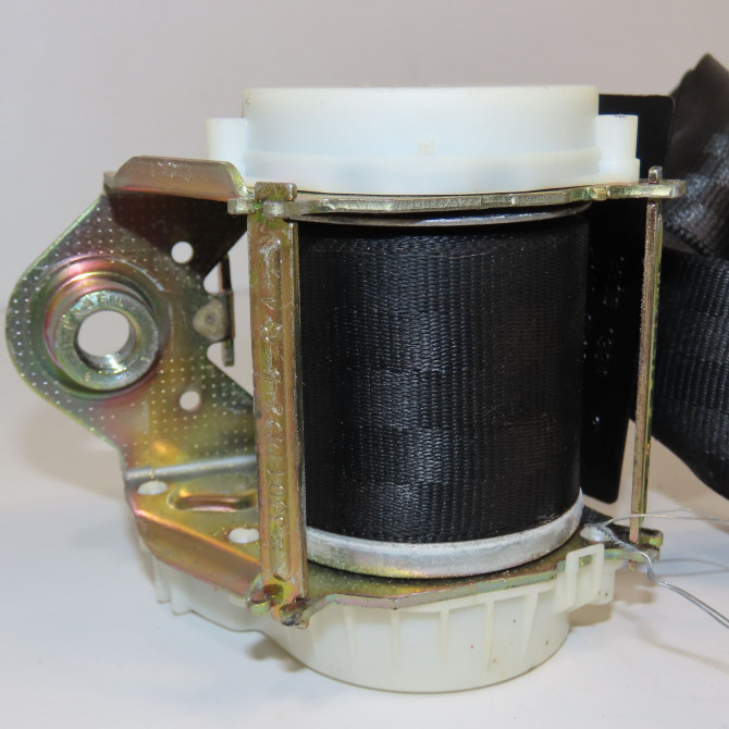 Ceinture arrière droite occasion VOLKSWAGEN PASSAT V Phase 1 03-2005->10-2010 1.9 TDI 105ch 3C5857806KRAA 2