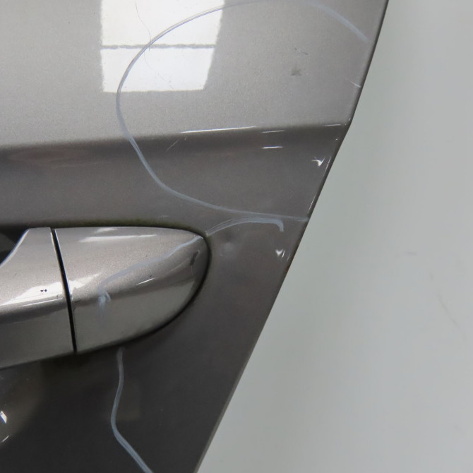 Porte arrière gauche occasion VOLKSWAGEN PASSAT V Phase 1 03-2005->10-2010 1.9 TDI 105ch 3C5833055H 5