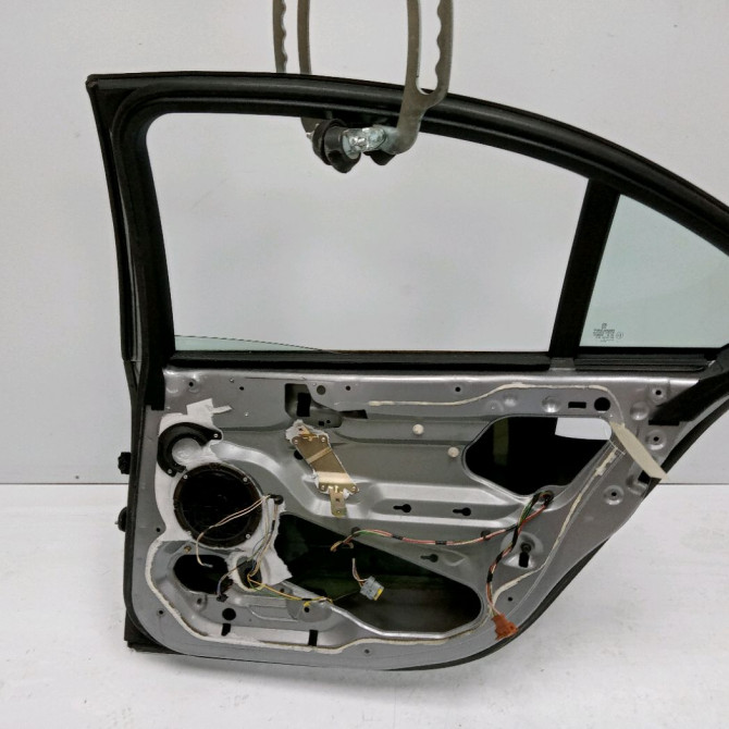 Porte arrière droite occasion PEUGEOT 607 Phase 1 11-1999->09-2004 3.0i V6 9008C6 2