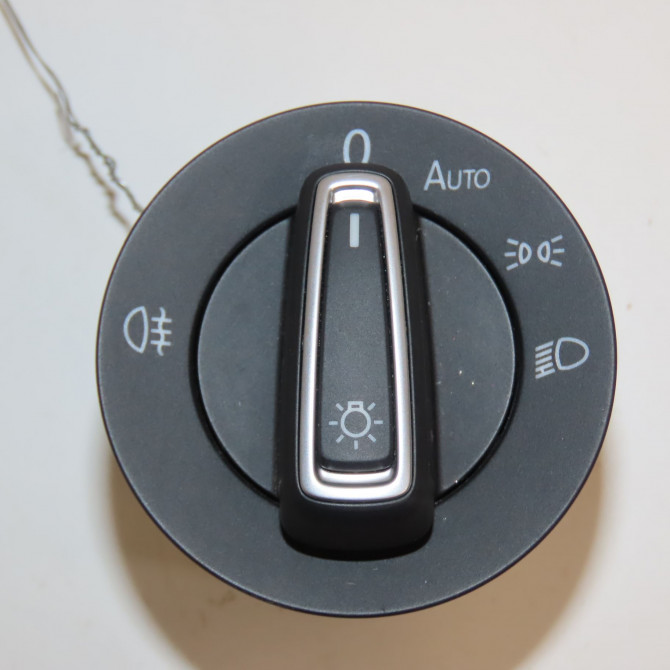 Interrupteur commande de phares occasion VOLKSWAGEN POLO V Phase 2 02-2014->... 1.2i 90ch 5G0941431AGWZU 1