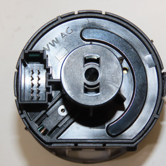 Interrupteur commande de phares occasion VOLKSWAGEN POLO V Phase 2 02-2014->... 1.2i 90ch 5G0941431AGWZU 2