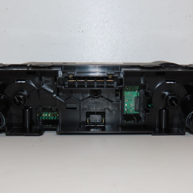 Commande de chauffage occasion VOLKSWAGEN POLO V Phase 2 02-2014->... 1.2i 90ch 6C0820045G 2