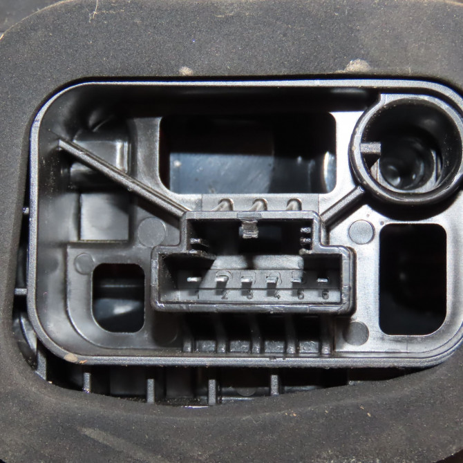 Feu arrière droit occasion VOLKSWAGEN POLO V Phase 2 02-2014->... 1.2i 90ch 6C0945096K 3