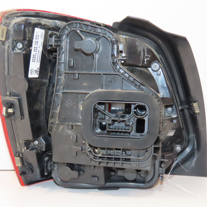 Feu arrière droit occasion VOLKSWAGEN POLO VI 6C0945096K 2