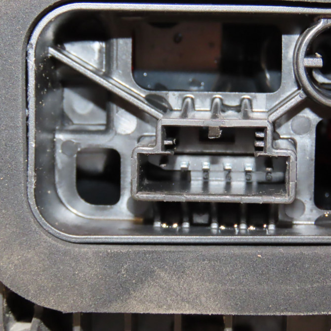 Feu arrière droit occasion VOLKSWAGEN POLO V Phase 2 02-2014->... 1.2i 90ch 6C0945096K 3