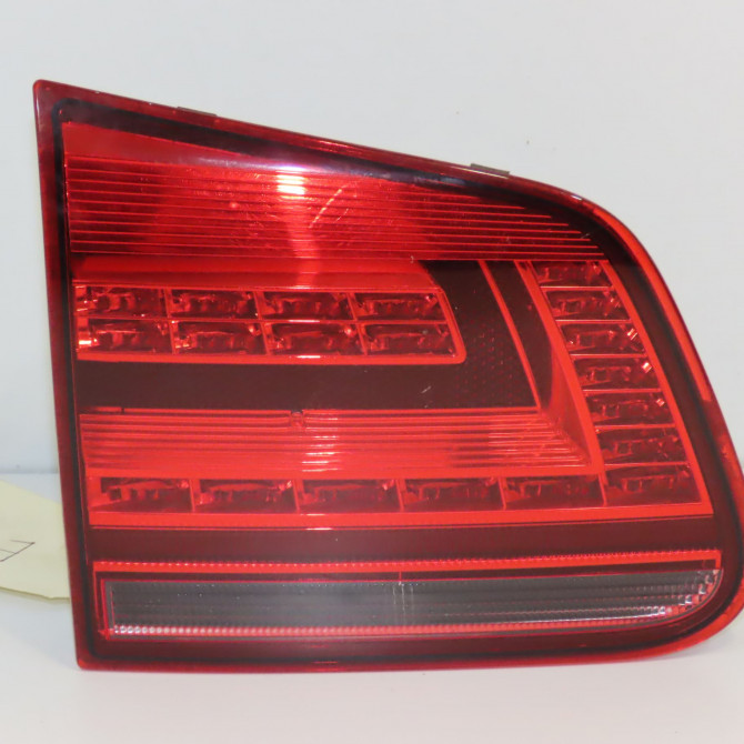 Feu arrière interieur gauche occasion VOLKSWAGEN TIGUAN I TIGUAN I Phase 2 2011-04-01->2016-12-31 2.0 TDI 140ch 5N0945307 1