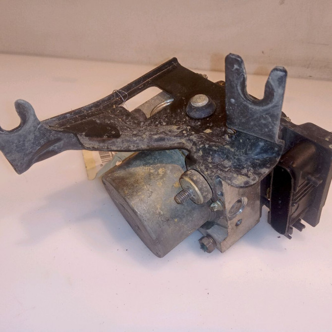 Unité hydraulique ABS occasion RENAULT MODUS Phase 1 09-2004->12-2007 1.5 DCI 80ch 2