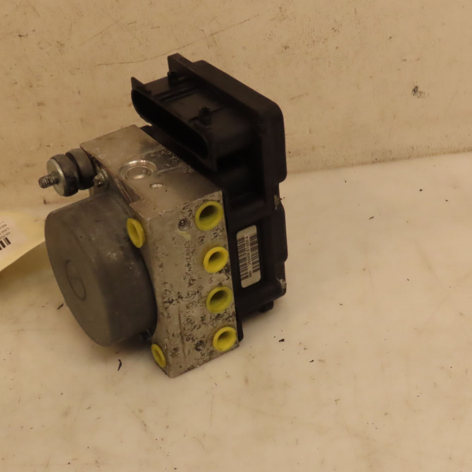 Unité hydraulique ABS occasion RENAULT MODUS Phase 1 09-2004->12-2007 1.2i 16v 75ch 2