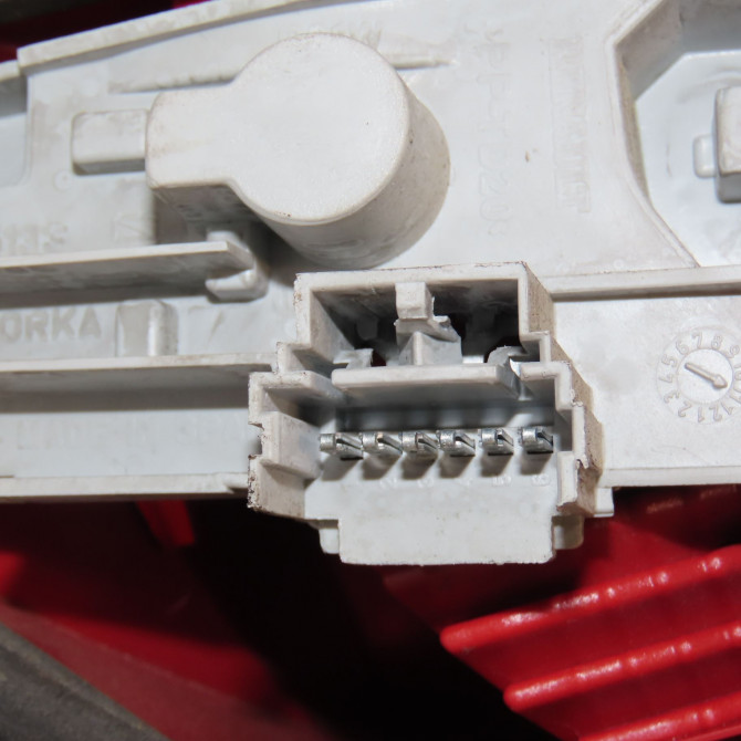 Feu arrière droit occasion RENAULT MODUS Phase 1 09-2004->12-2007 1.5 DCI 70ch 8200655990 3