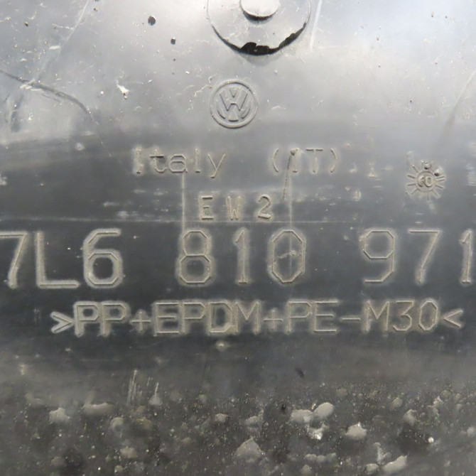 Pare-boue arrière droit occasion VOLKSWAGEN TOUAREG I Phase 1 11-2002->12-2006 2.5 TDI 175ch 7L6810972A 3