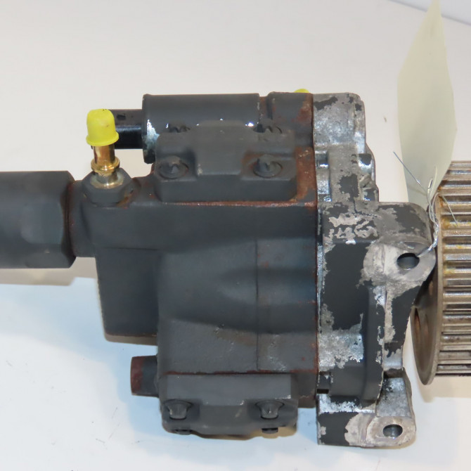 Pompe hp occasion RENAULT SCENIC II Phase 1 03-2004->09-2006 1.5 DCI 105ch 167008859R 3