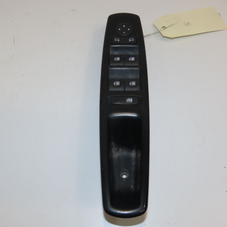 Commande lève-glace porte avant gauche occasion RENAULT SCENIC III Phase 1 04-2009->11-2011 1.5 DCI 110ch 809610016R