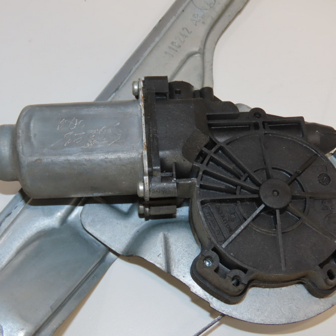 Mecanisme + moteur lève-glace avant droit occasion RENAULT MODUS Phase 1 09-2004->12-2007 8200748379 3