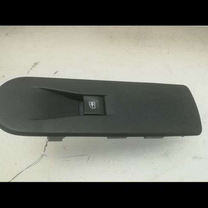 Commande lève-glace porte avant droite occasion RENAULT CAPTUR Phase 1 02-2013->... 0.9 90 ch 254218614R 1