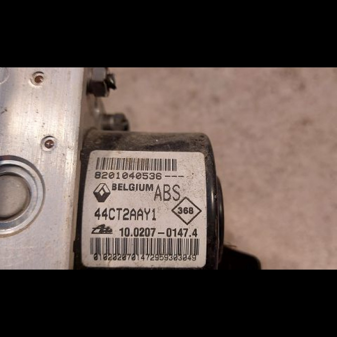 Unité hydraulique ABS occasion RENAULT TWINGO II Phase 1 06-2007->11-2011 1.2i 16v 75ch 8201078284 3