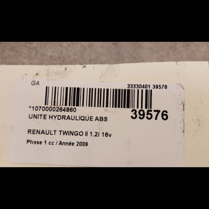 Unité hydraulique ABS occasion RENAULT TWINGO II Phase 1 06-2007->11-2011 1.2i 16v 75ch 8201078284 4