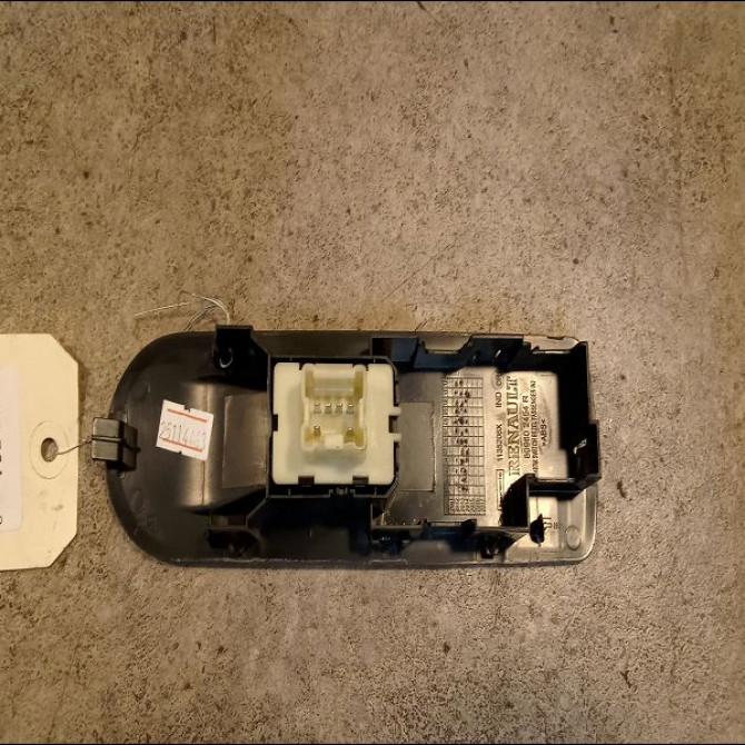 Commande lève-glace porte avant droite occasion RENAULT CLIO IV Phase 1 07-2012->... 1.5 DCI 90ch 254218614R 2