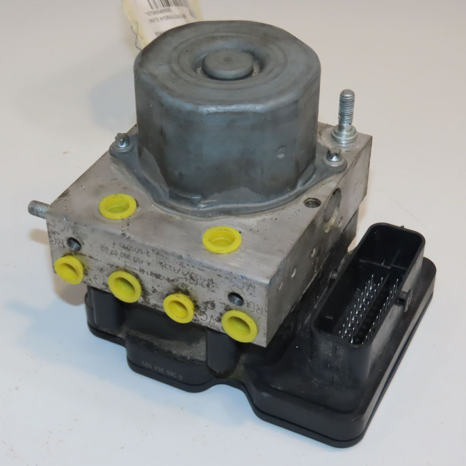 Unité hydraulique ABS occasion RENAULT TWINGO III Phase 1 06-2014->... 0.9 TCE 12v 90ch 476609516R 1