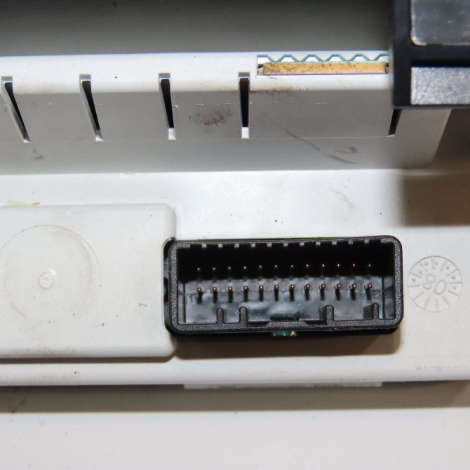 Compteur occasion RENAULT TWINGO II Phase 1 06-2007->11-2011 1.2i 16v 75ch 7701067278 4