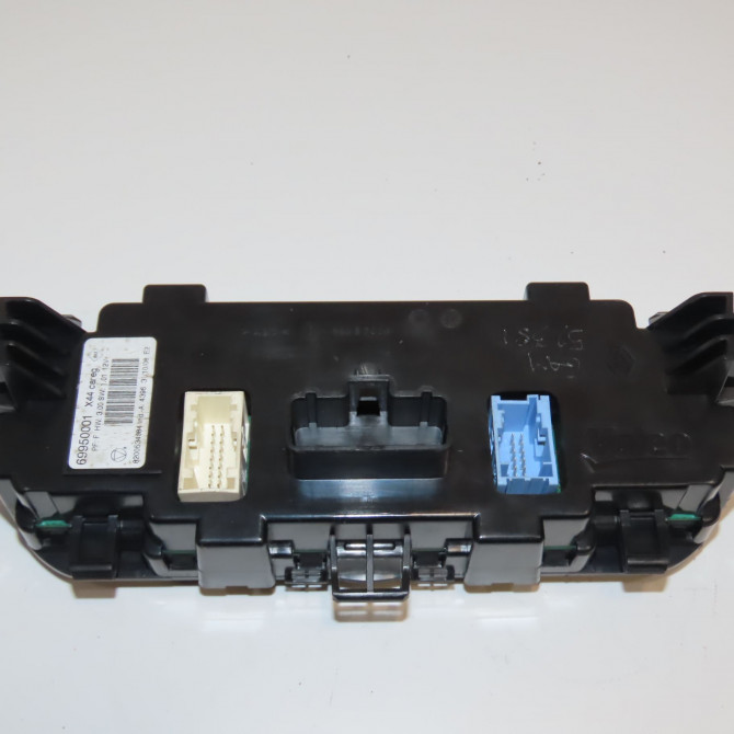 Commande de chauffage occasion RENAULT TWINGO II Phase 1 06-2007->11-2011 1.2i 16v 75ch 8200534084 2