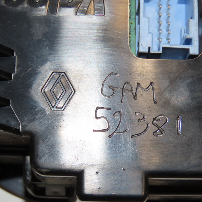 Commande de chauffage occasion RENAULT TWINGO II Phase 1 06-2007->11-2011 1.2i 16v 75ch 8200534084 5