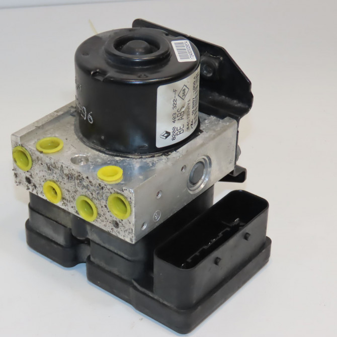 Unité hydraulique ABS occasion RENAULT TWINGO II Phase 1 06-2007->11-2011 1.5 DCI 65ch 8201078284 1