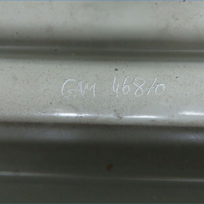 Renfort pare-choc arrière occasion RENAULT ZOE Phase 1 10-2012->... Zen 756104427R 3