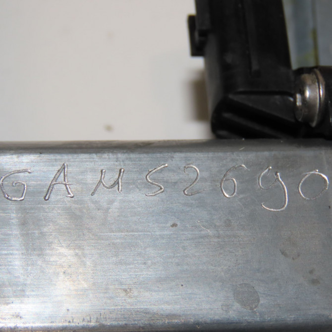 Mecanisme+moteur leve-glace avg occasion RENAULT ZOE Phase 1 10-2012->... ELEC 807211245R 6