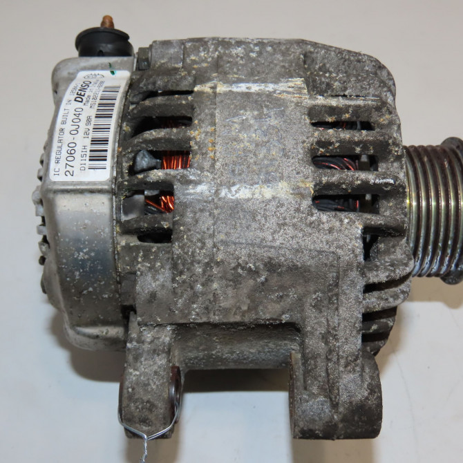 Alternateur occasion TOYOTA YARIS I Phase 2 03-2003->12-2005 1.3i 87ch 270600J040 3