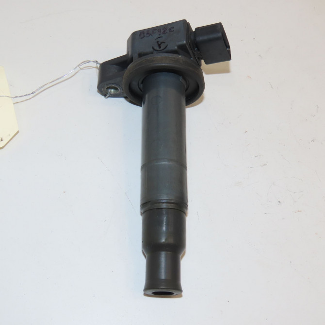 occasion TOYOTA YARIS I Phase 2 03-2003->12-2005 1.3i 87ch 9091902240 1