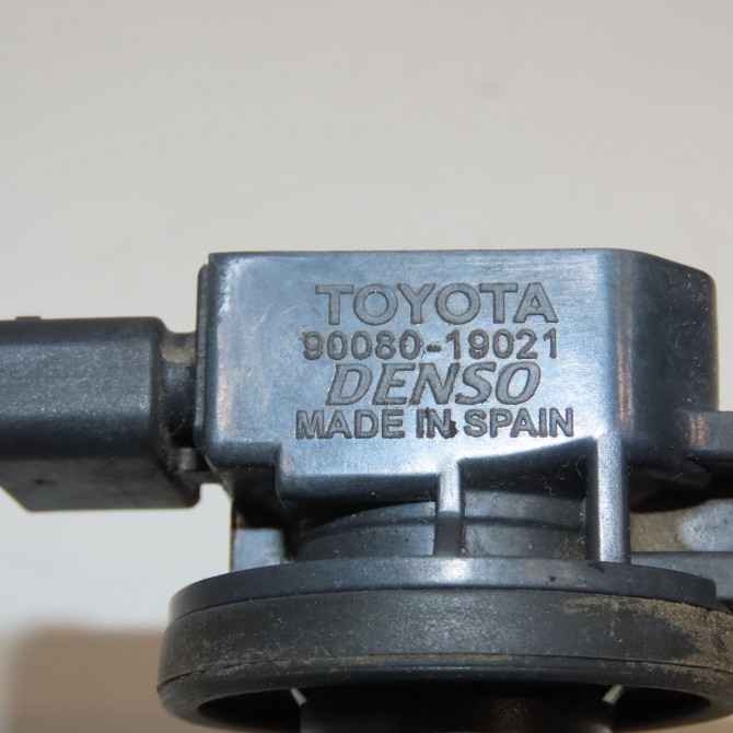 occasion TOYOTA YARIS I Phase 2 03-2003->12-2005 1.3i 87ch 9091902240 4