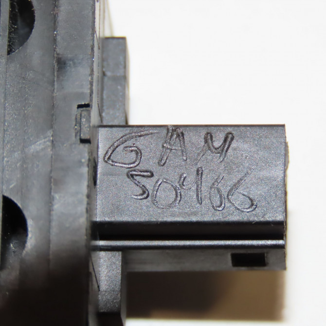 Commande lève-glace porte avant gauche occasion VOLKSWAGEN POLO V POLO V Phase 1 2009-09-01->2014-05-31 1.2 TDI 75ch 3