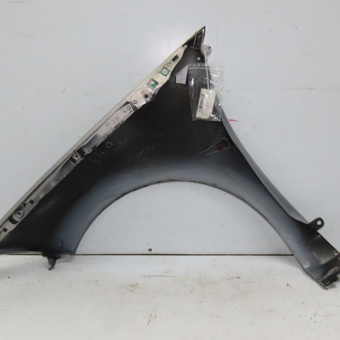 Aile avant droite occasion RENAULT MEGANE II Phase 1 09-2003->12-2005 1.6 16v 7701477187 2