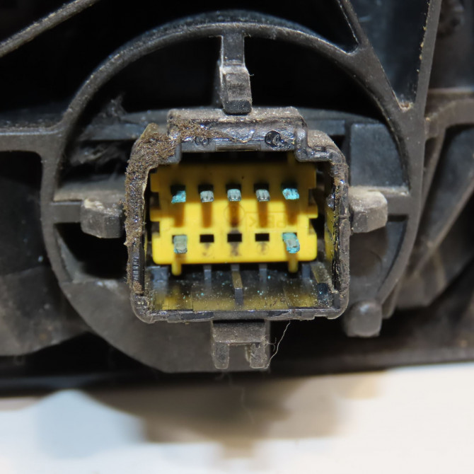 Retroviseur exterieur electrique droit occasion RENAULT MEGANE II Phase 1 09-2003->12-2005 1.6 16v 7701068375 4