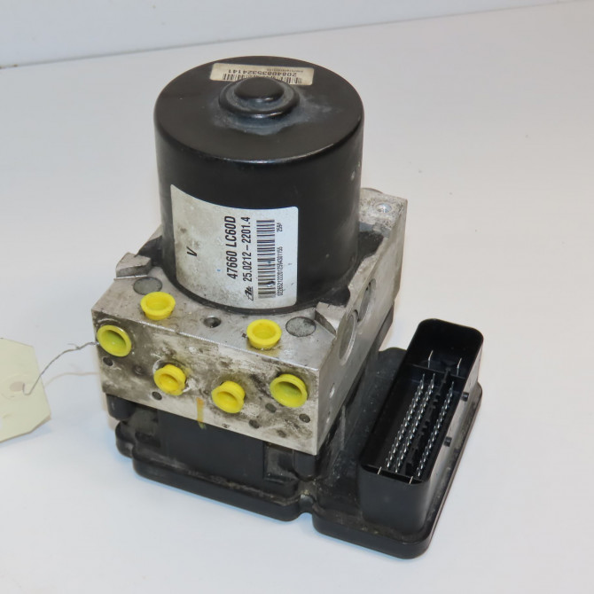 Unité hydraulique ABS occasion RENAULT MAXITY 1