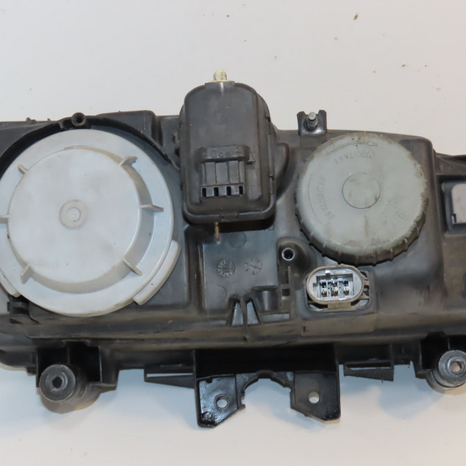 Phare gauche occasion RENAULT SAFRANE Phase 2 09-1996->08-2000 2.2 DT 7701042500 2